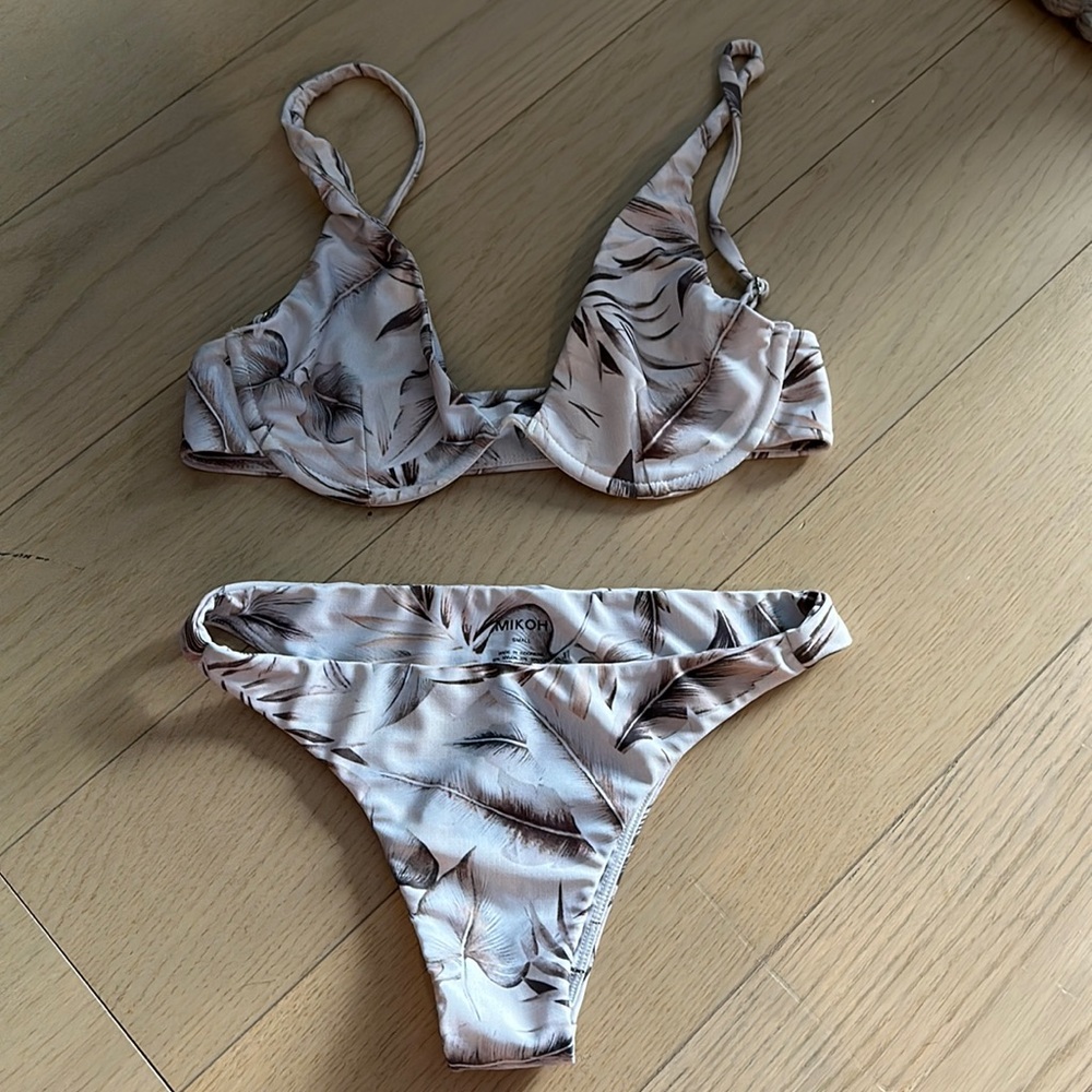 Mikoh bikini set